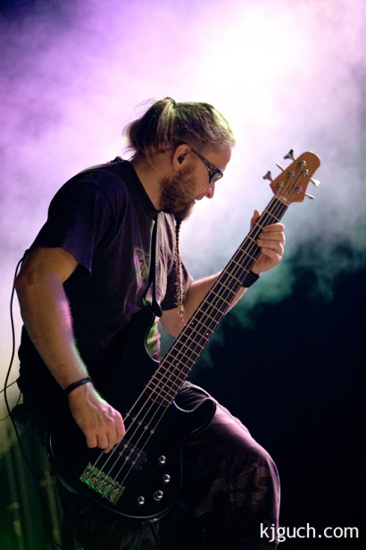 Torsten Reichert playing bass